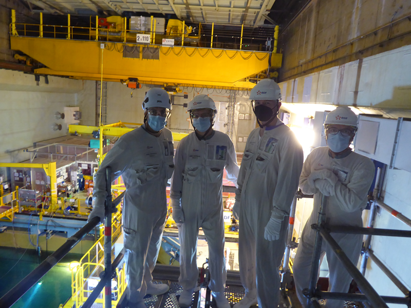 Visite de la direction de l'IN2P3 dans la caverne du réacteur Chooz A en cours de démantèlement