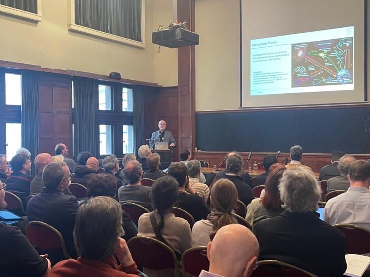 Présentation d’Andreas Haungs, président de l’assemblée générale d’APPEC