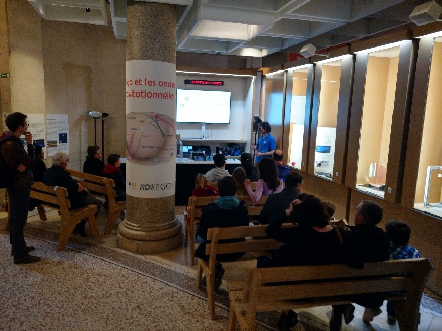 Conférence au Palais de la Découverte