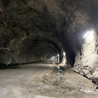 Chantier du tunnel creusé sous les monts du Toitskloof