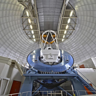 L'instrument DESI, monté sur le télescope Mayall, va collecter pendant 5 ans 30 millions de spectres de galaxies et de quasars.
